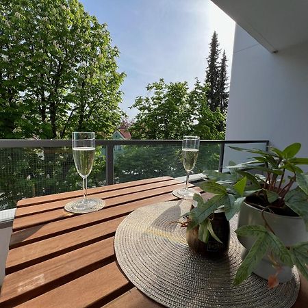 W&D Living - Fewo Kleines Italien Mit Parkplatz Und Balkon Целле Екстер'єр фото